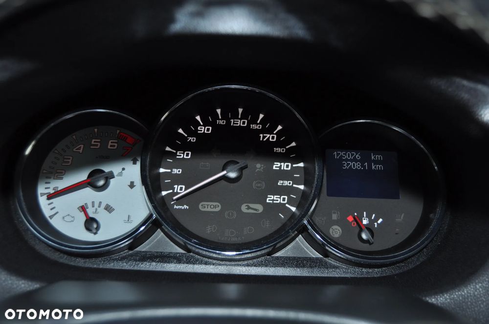 Renault Megane TCe 180 Dynamique - 13