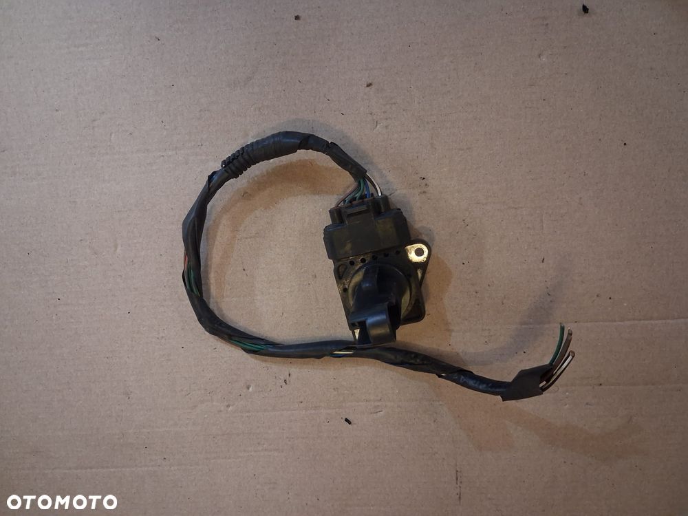 Przepływomierz TOYOTA COROLLA 1.8 22204-33010  OE - 1