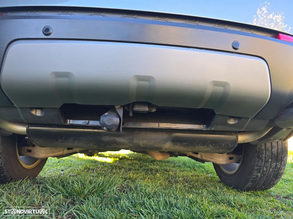 Land Rover Discovery Sport 2.0 TD4 HSE Luxury - 15