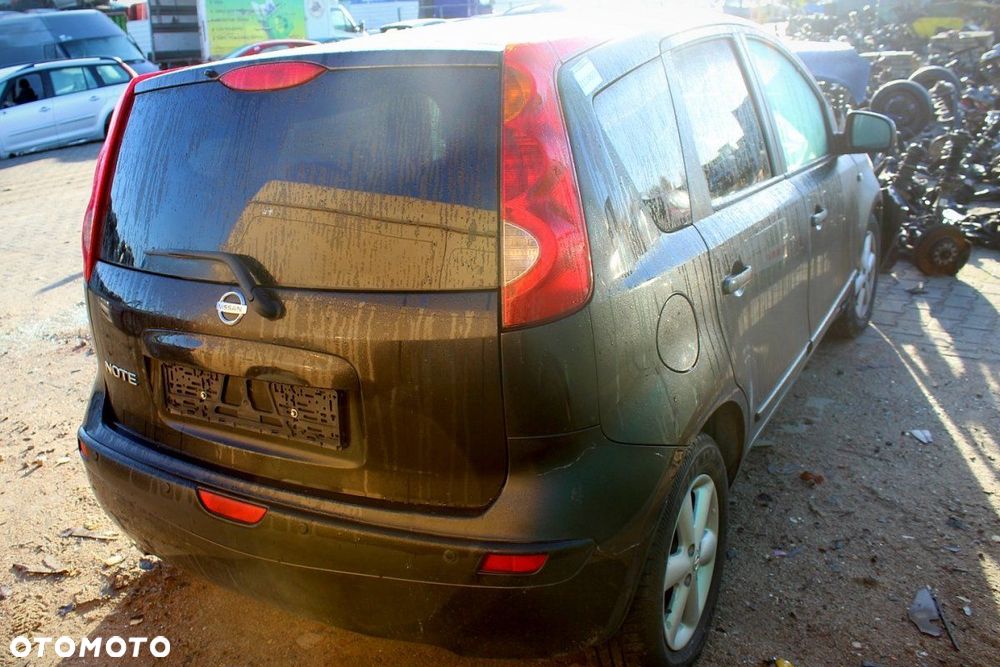 Nissan Note E11 2006 1.4i Hatchback 5-drzwi (MASKA, ZDERZAK, LAMPA, BŁOTNIK, DRZWI, SZYBA, FOTEL) - 5