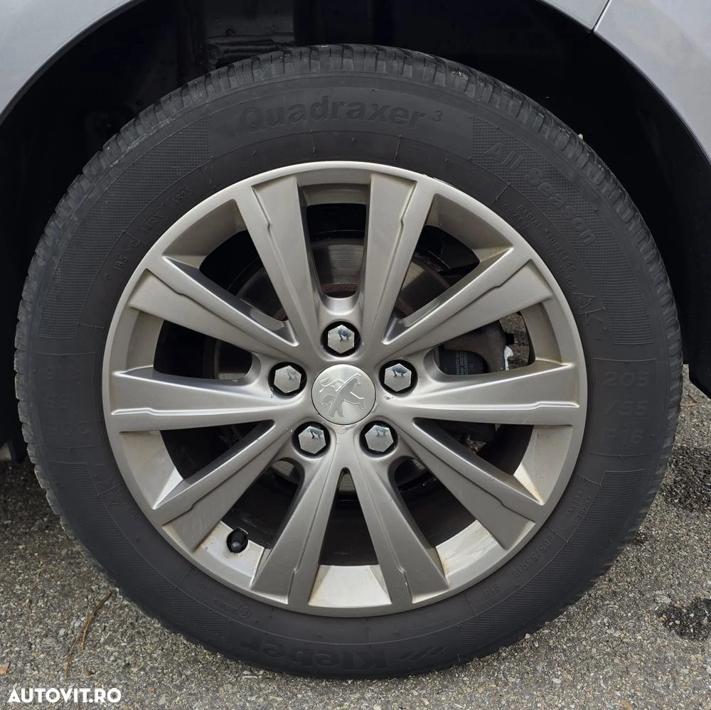 Peugeot 308 SW PureTech 130 EAT6 Stop & Start Allure - 17