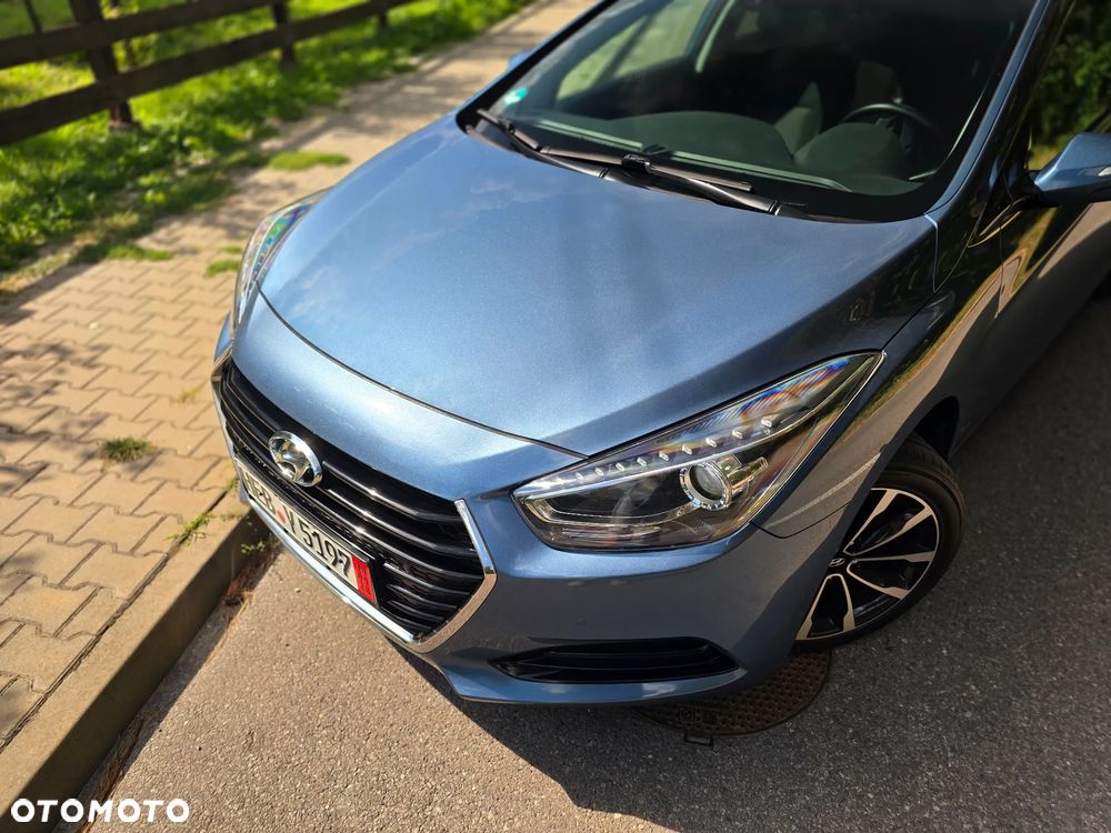 Hyundai i40 Kombi blue 1.7 CRDi Premium - 35