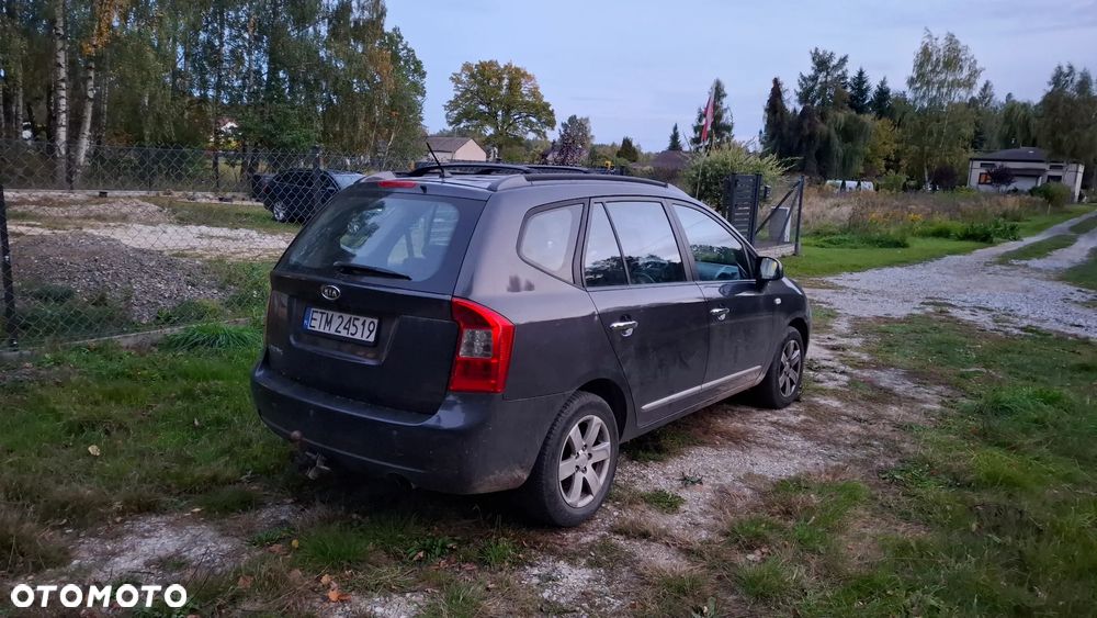 Kia Carens 2.0 EX - 3