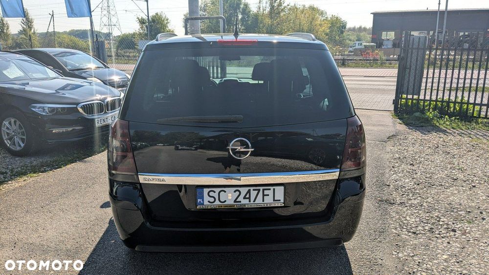 Opel Zafira - 31