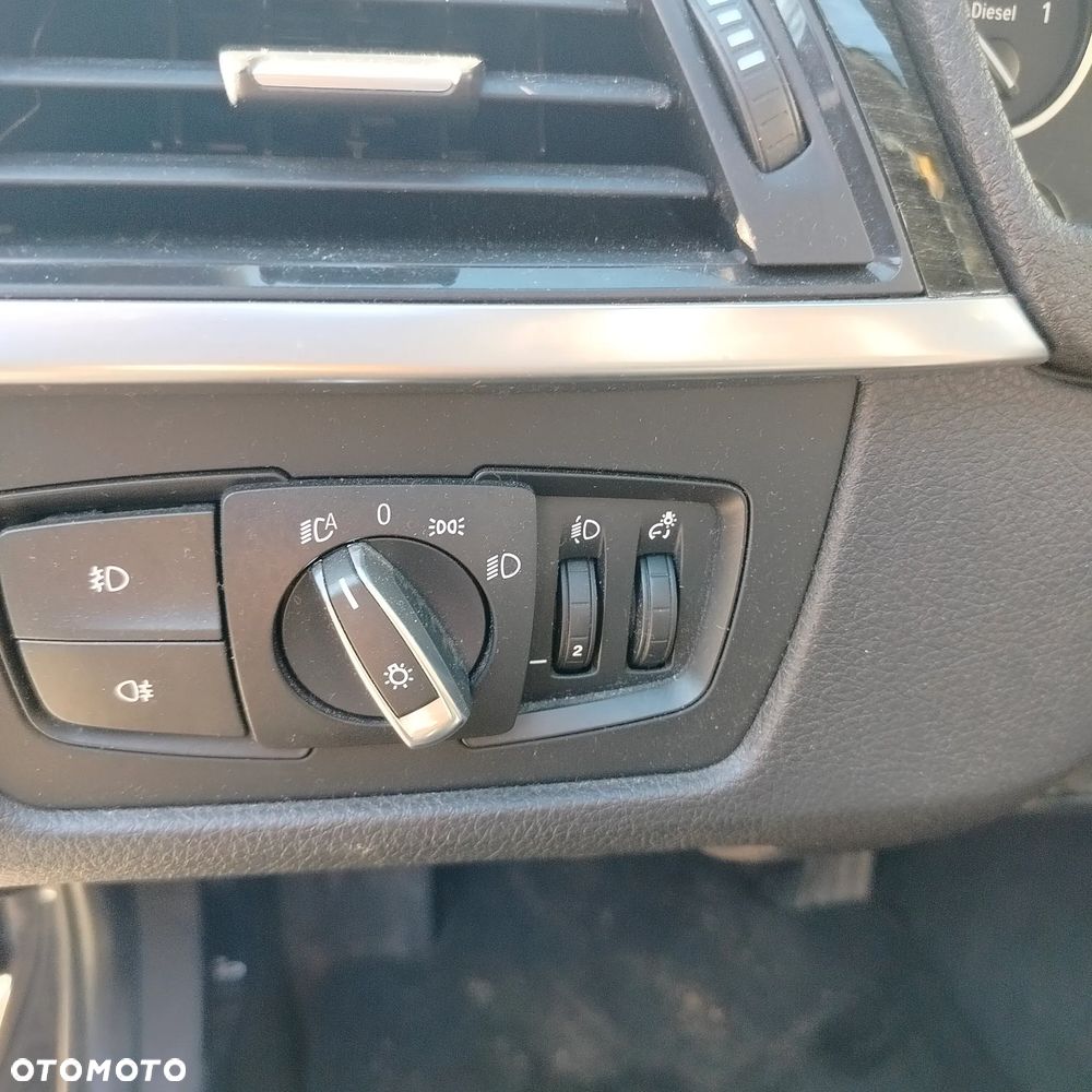 BMW Seria 3 316d Luxury Line - 22