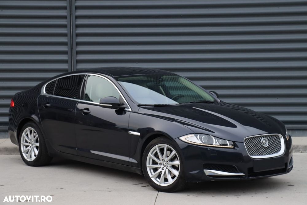 Jaguar XF - 7