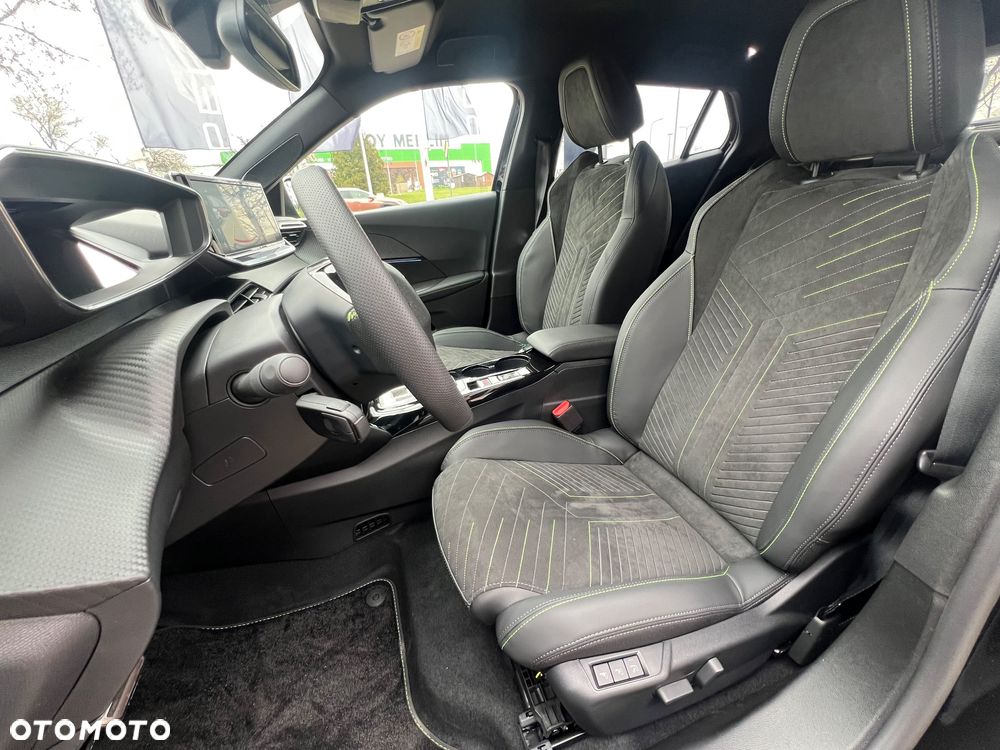 Peugeot 2008 PureTech mHEV GT Exclusive e-DCS6 - 14