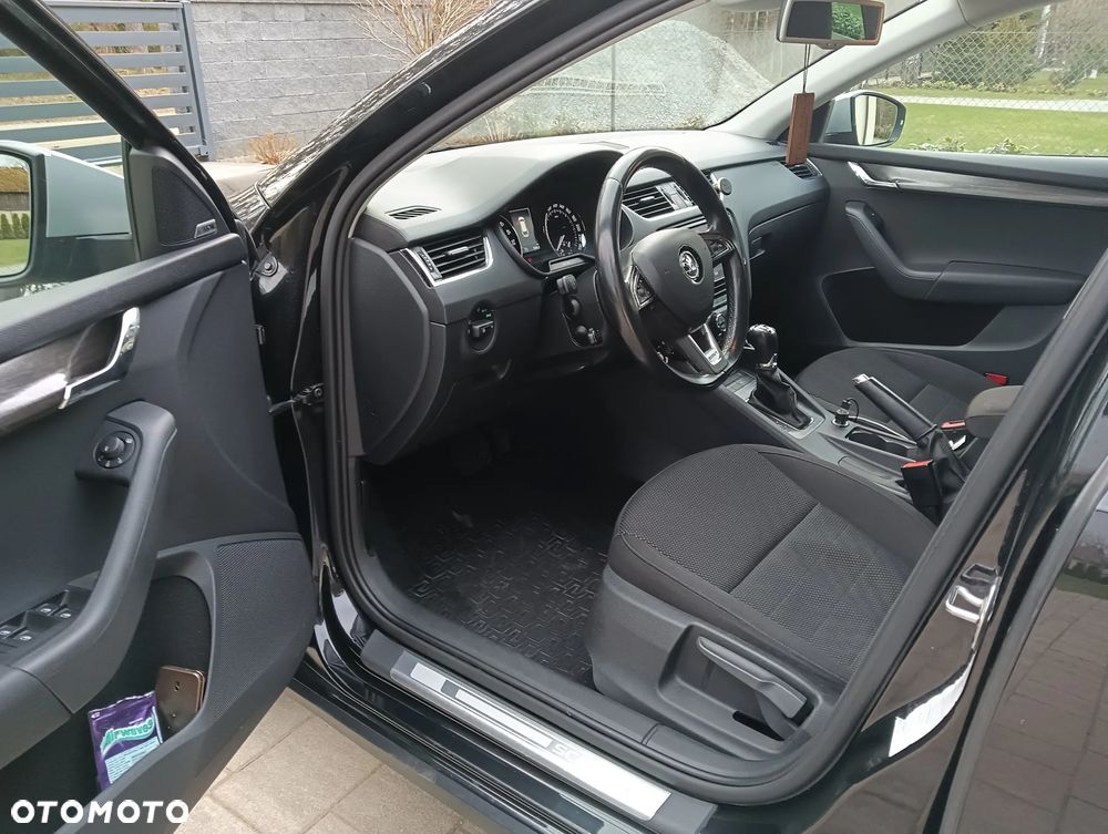 Skoda Octavia 2.0 TDI 4x4 DSG Scout - 10