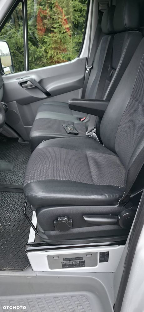 Mercedes-Benz Sprinter - 18