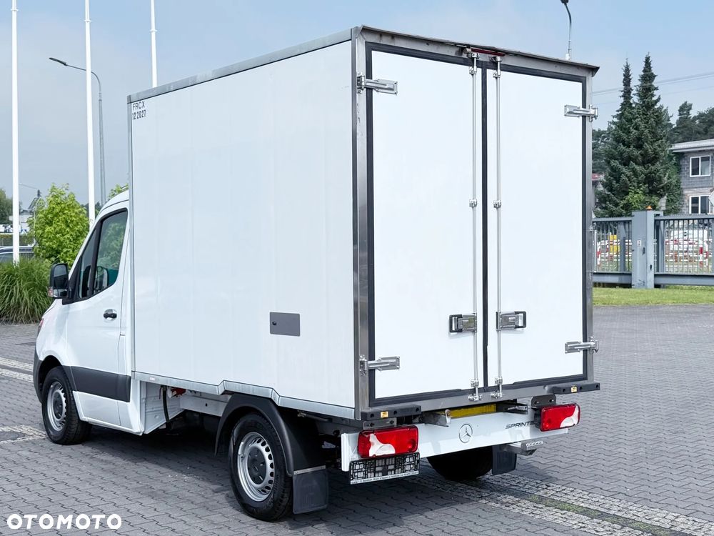 Mercedes-Benz Sprinter 317 CDI Kontener Chłodnia Hakowa Hakówka Haki Mroźnia - 4