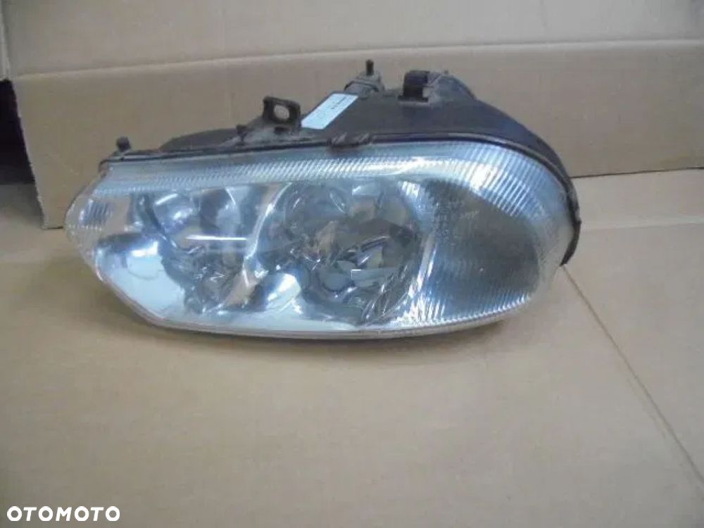 ALFA 156 LAMPA LEWA PRZÓD - 1