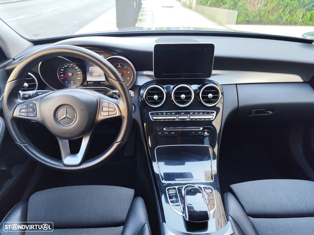 Mercedes-Benz GLB 200 d 8G-DCT Style - 2