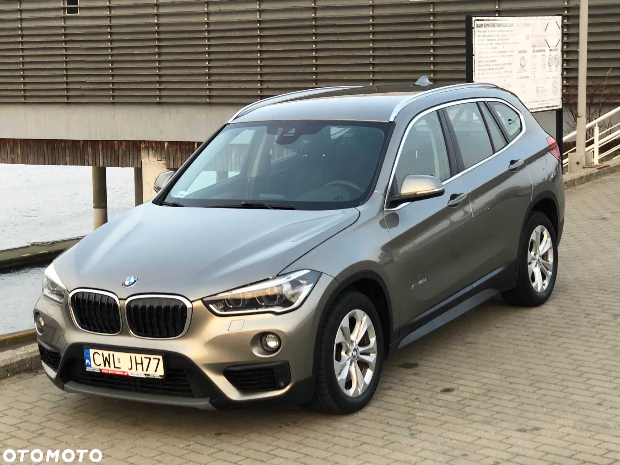 BMW X1 - 10