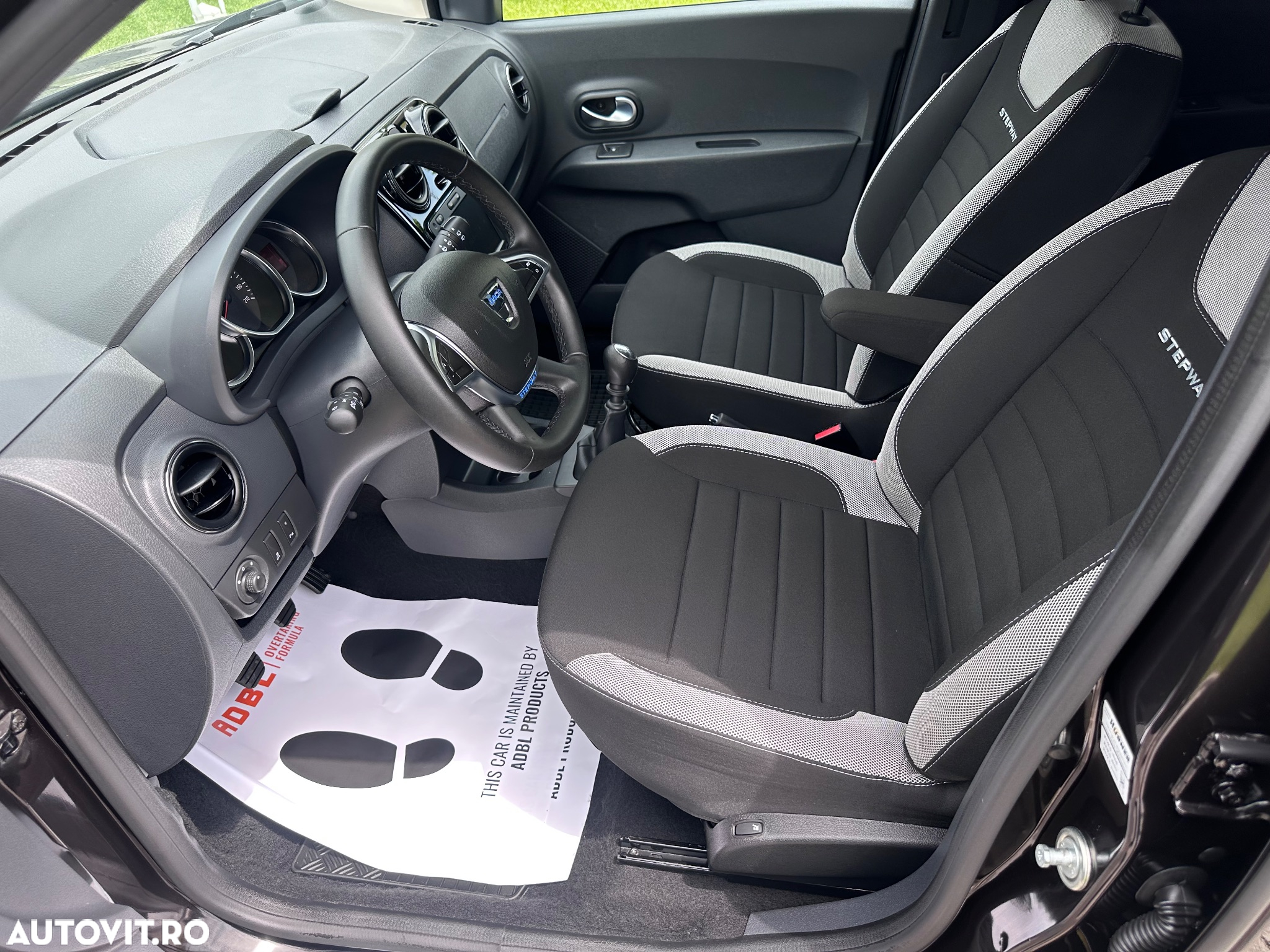 Dacia Lodgy 1.5 Blue dCi Stepway - 9