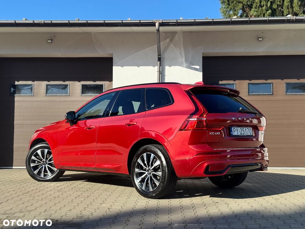Volvo XC 60 B4 D Plus Dark - 8