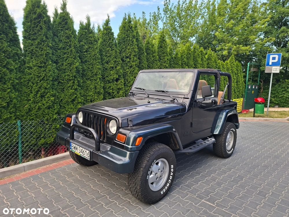 Jeep Wrangler - 2