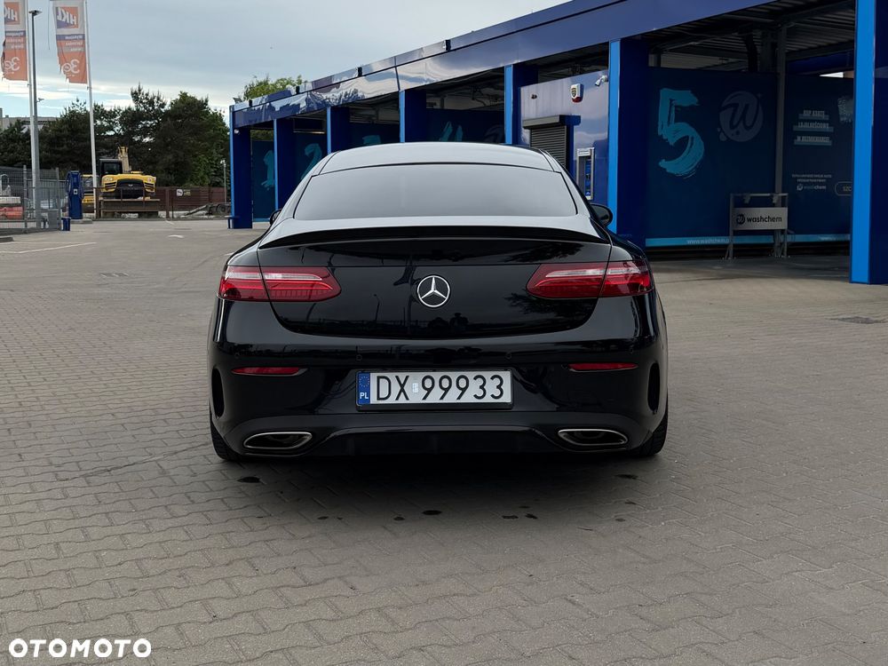 Mercedes-Benz Klasa E 400 4-Matic 9G-TRONIC - 10