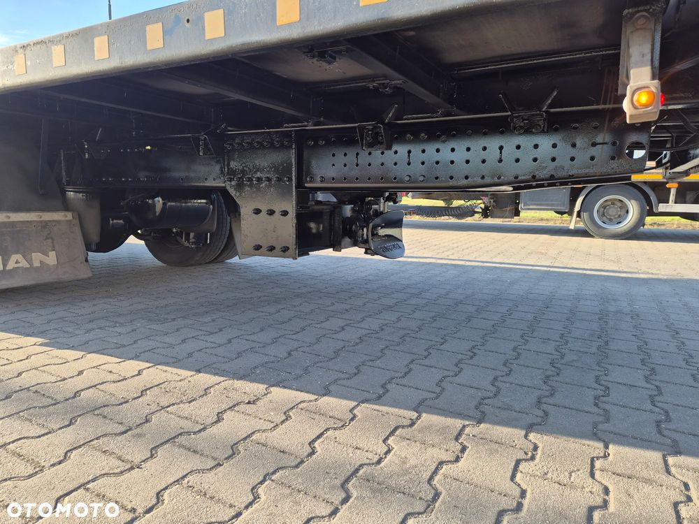 MAN TGL 12.240 4x2 BL - 8