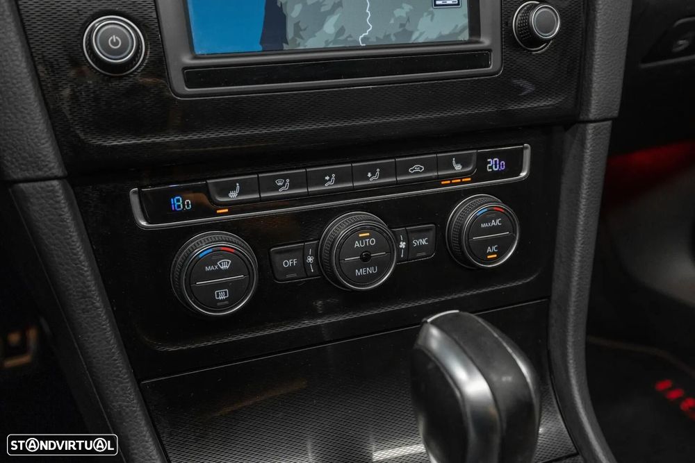 VW Golf GTI Performance BlueMotion DSG - 15