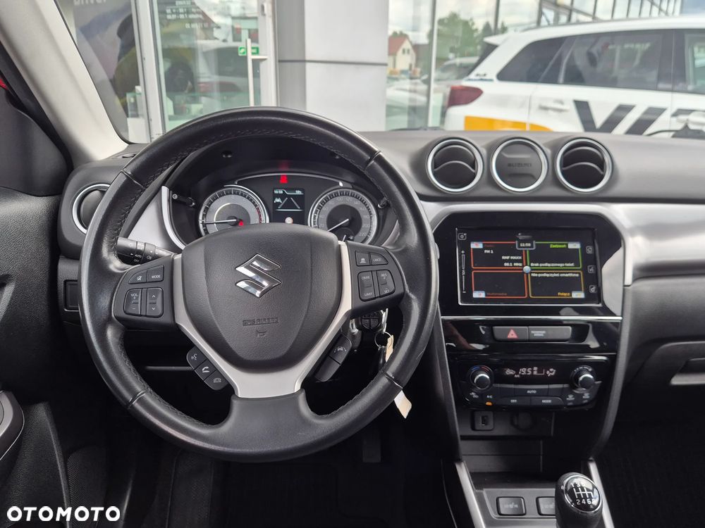 Suzuki Vitara 1.4 Boosterjet SHVS Premium 2WD - 9