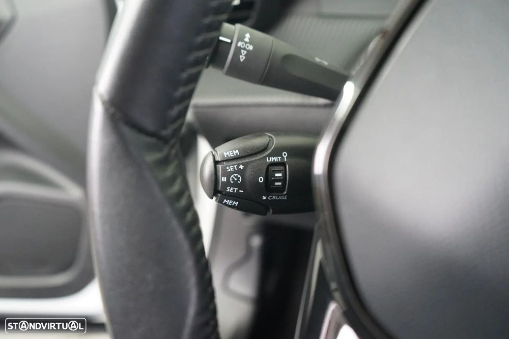 Peugeot 2008 1.2 PureTech Active - 25