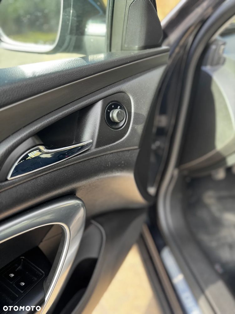 Opel Insignia - 11