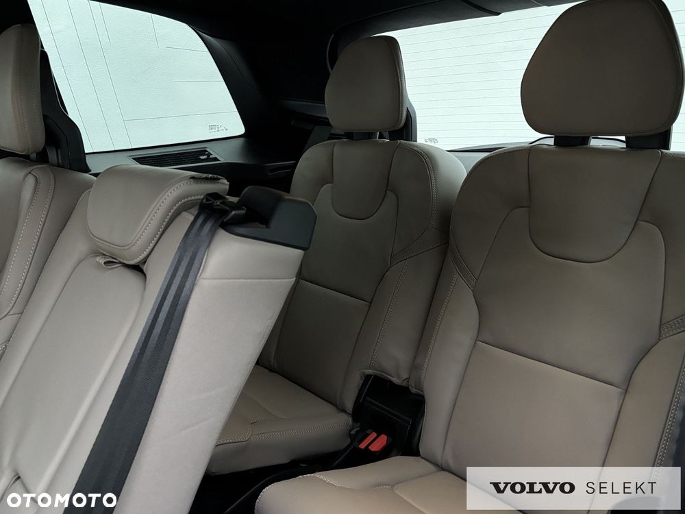 Volvo XC 90 - 27