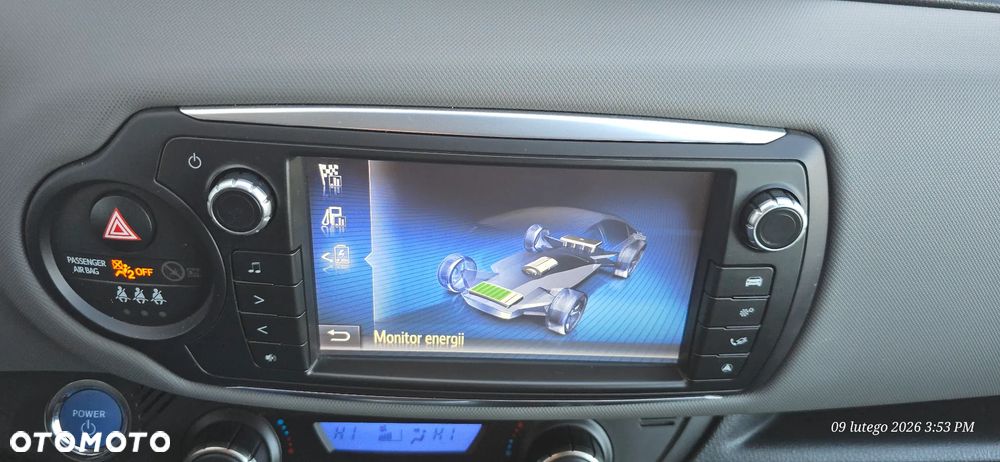 Toyota Yaris 1.5 VVT-i Lounge - 35