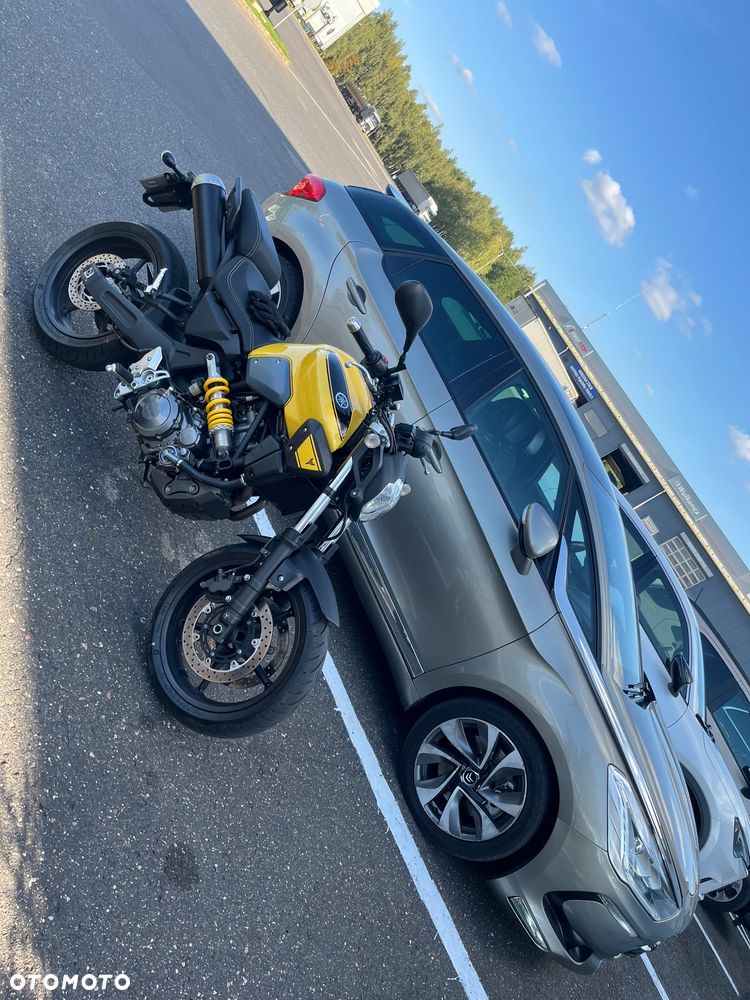Yamaha MT - 4