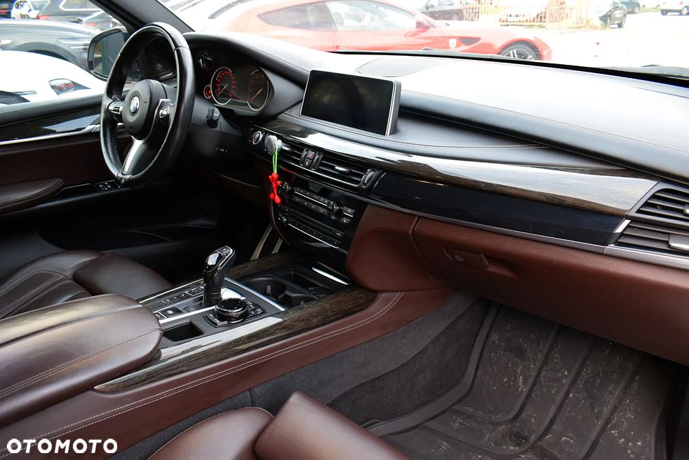 BMW X5 xDrive50i Sport-Aut - 8