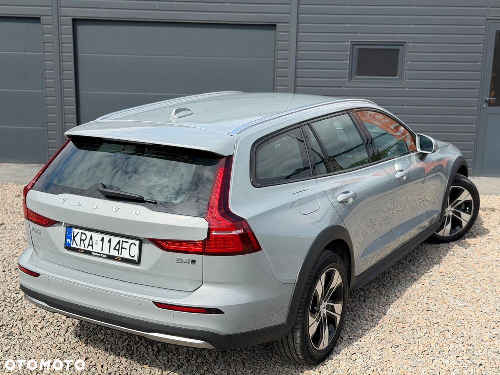 Volvo V60 Cross Country B4 D AWD Geartronic - 19