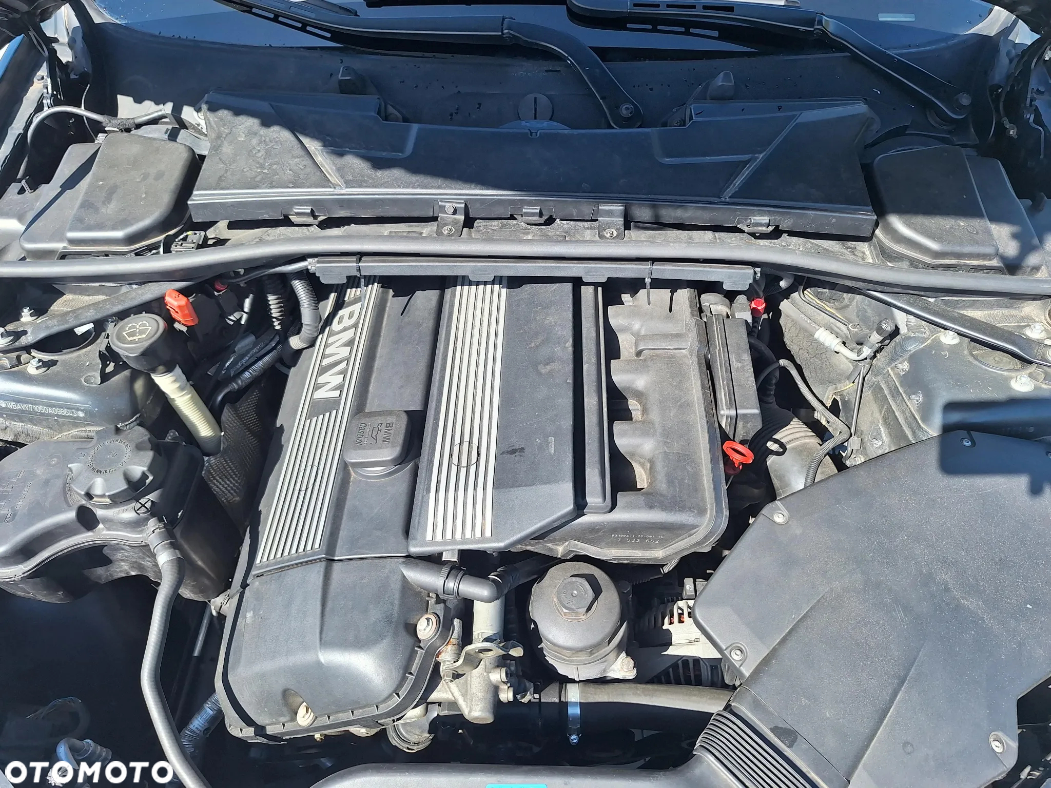 BMW Seria 3 330i Touring - 29