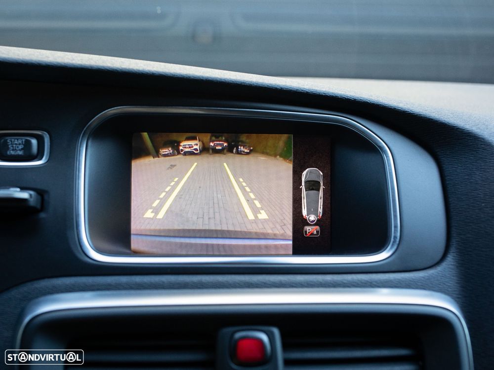 Volvo V40 2.0 D3 R-Design Geartronic - 40