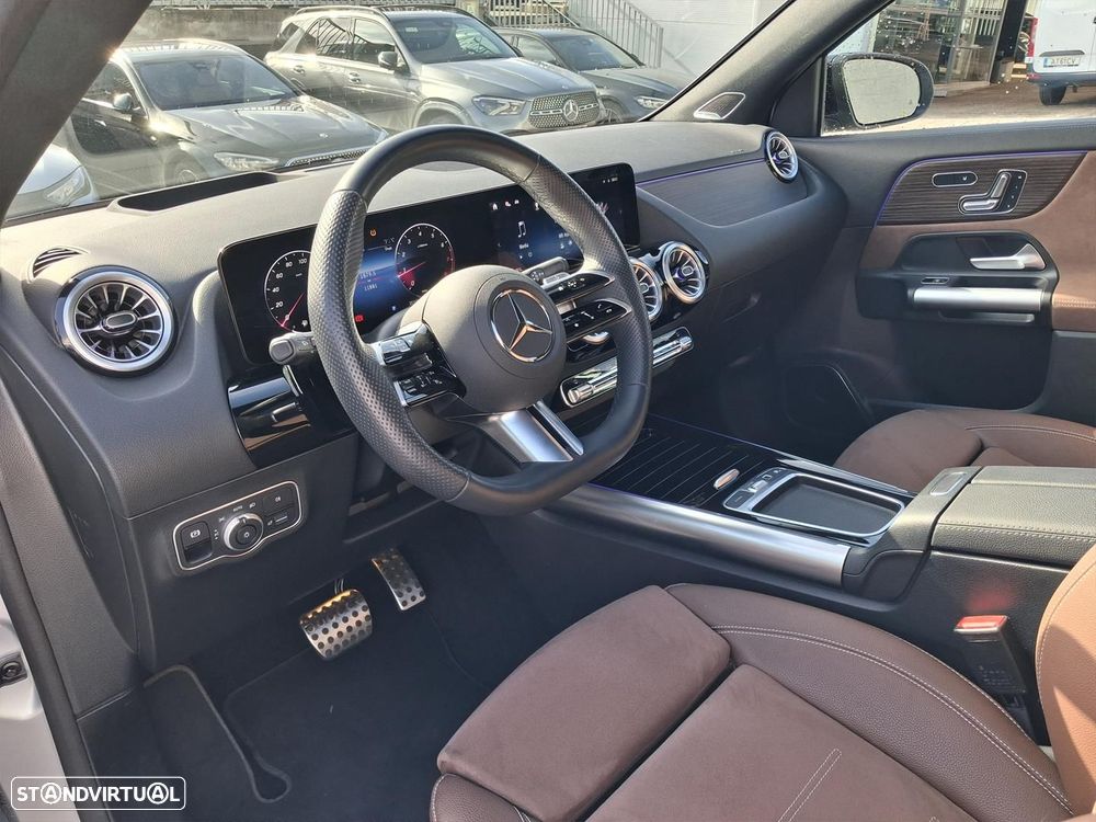 Mercedes-Benz GLA 200 AMG Line - 11