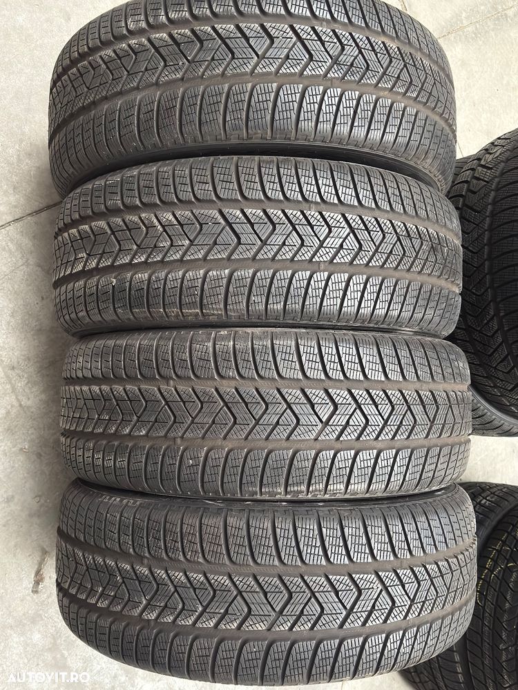 Vând 4 anvelope 255/55/20 Pirelli de iarnă ca noi - 1