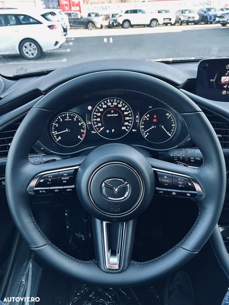 Mazda 3 e-Skyactiv X186 AT MHEV Exclusive-Line - 19