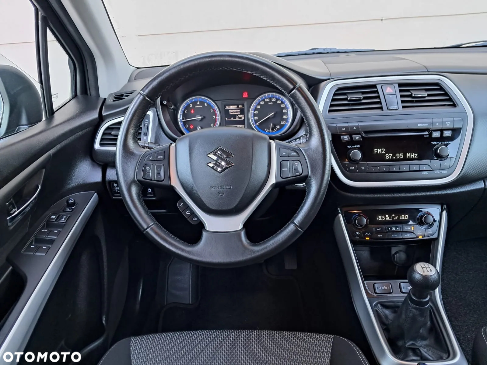 Suzuki SX4 S-Cross 1.6 VVT 4x4 Comfort+ - 24