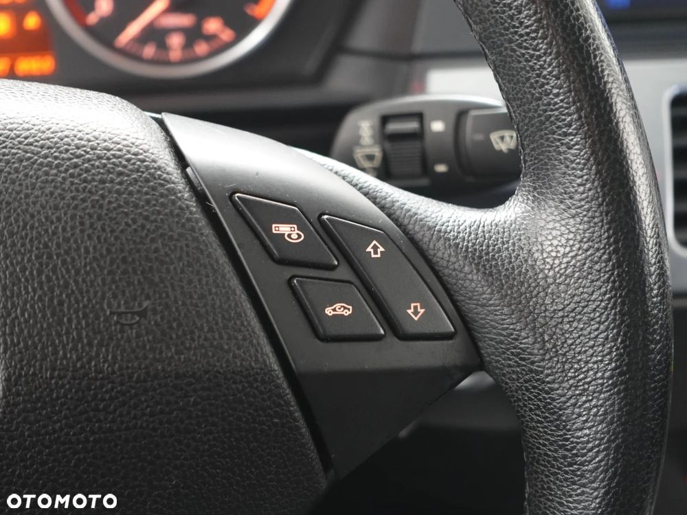 BMW Seria 5 530d - 38