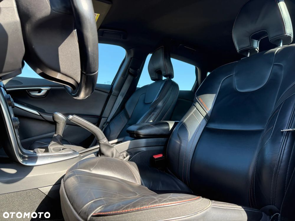 Volvo V40 D2 - 21