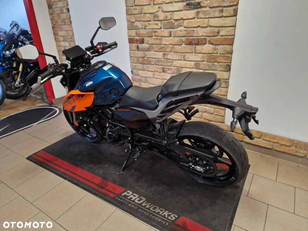 KTM Duke 125 - 8