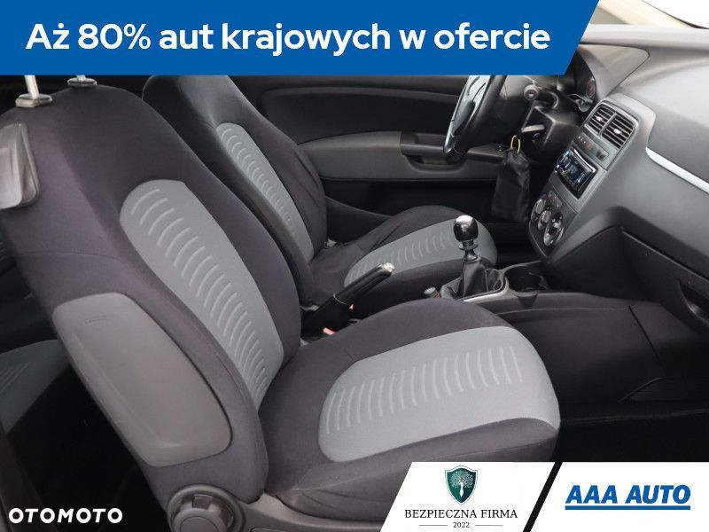 Fiat Grande Punto - 11