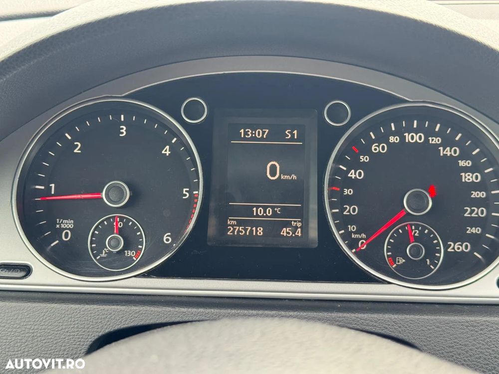 Volkswagen Passat Variant 2.0 TDI Blue TDI DSG Comfortline - 6