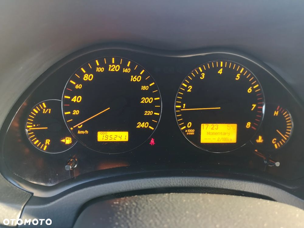 Toyota Avensis 1.8 VVT-i Sol - 8