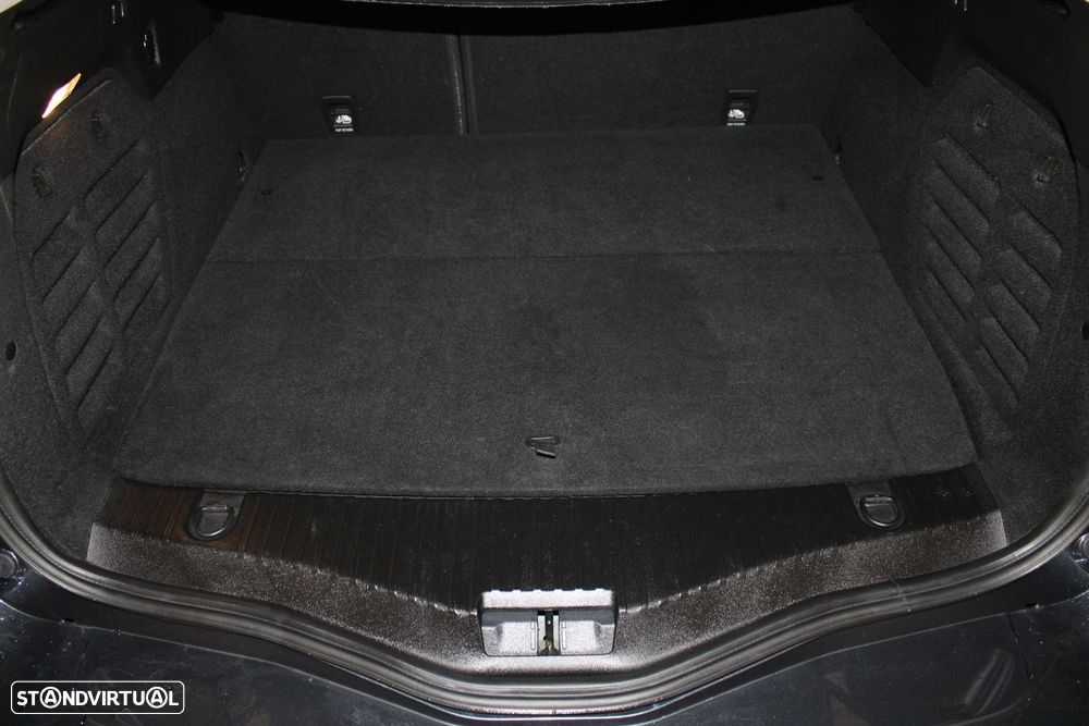 Renault Mégane Sport Tourer 1.6 E-Tech Plug-In Zen - 32