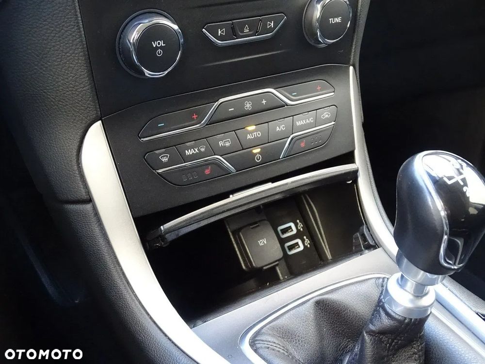Ford S-Max - 28