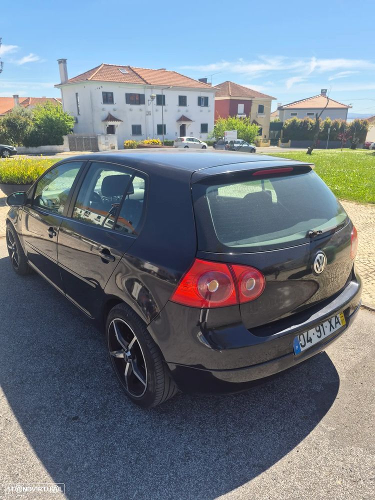 VW Golf 1.6 FSi Confortline - 3