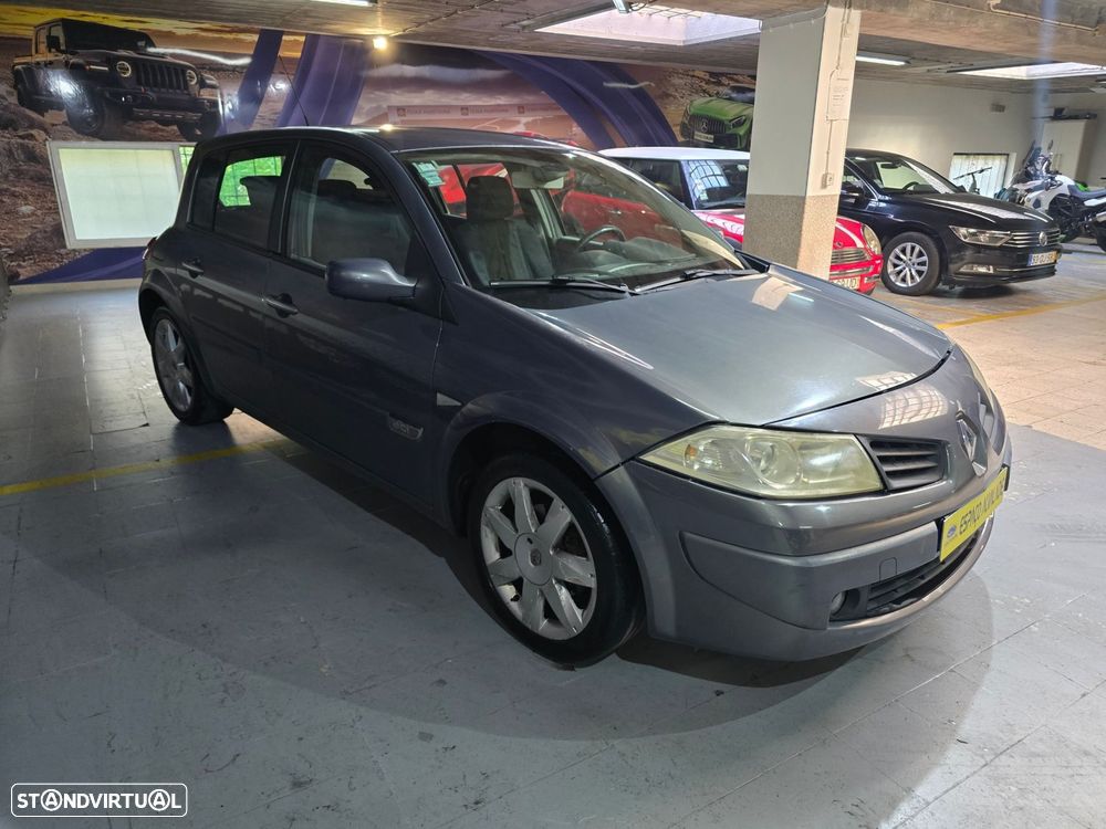 Renault Mégane 1.5 dCi Confort - 3