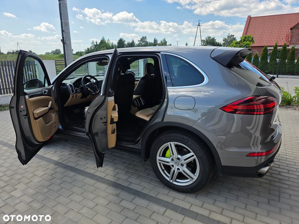 Porsche Cayenne S E-Hybrid Platinum Edition - 20