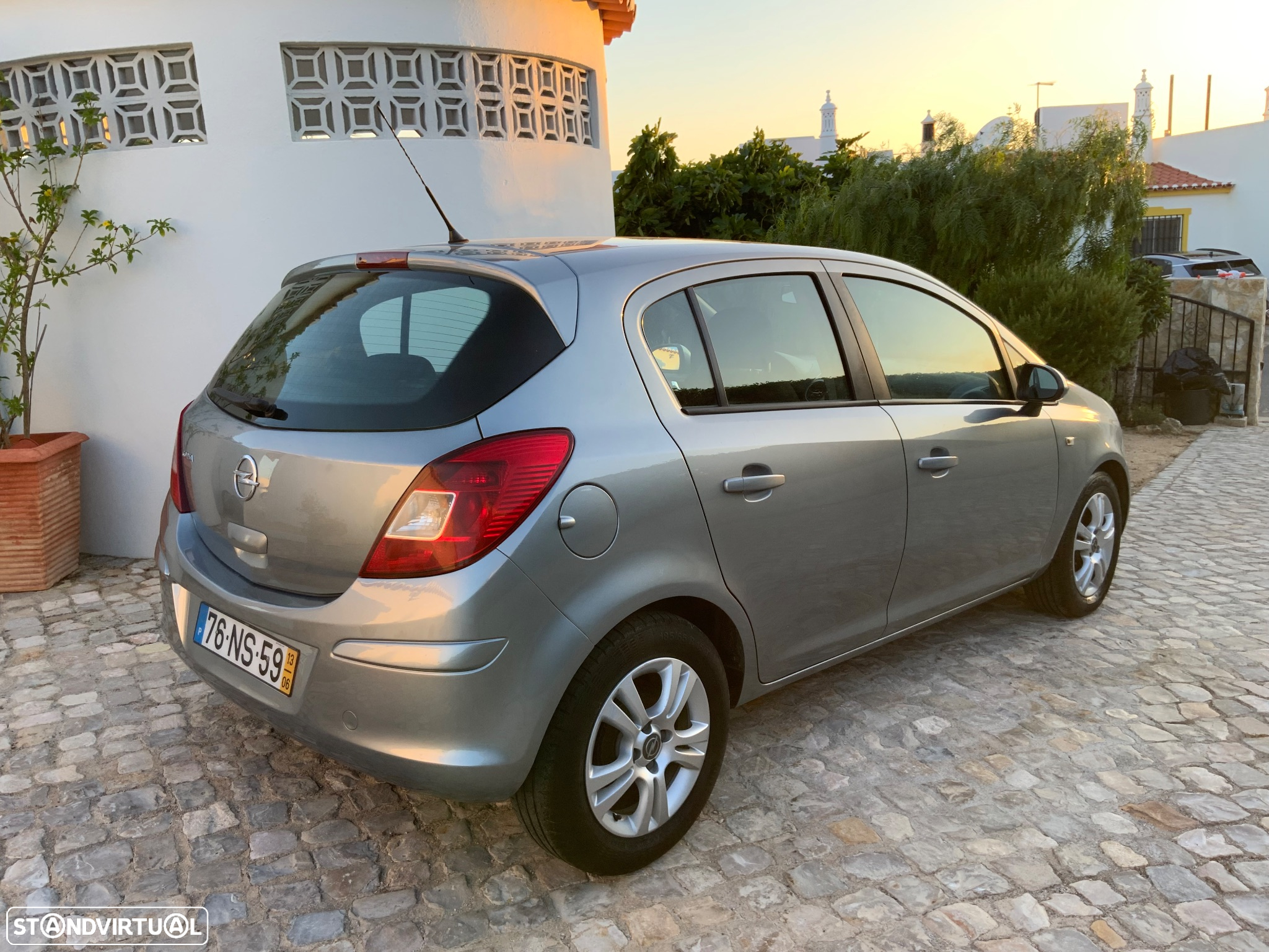 Opel Corsa 1.2 Enjoy - 15