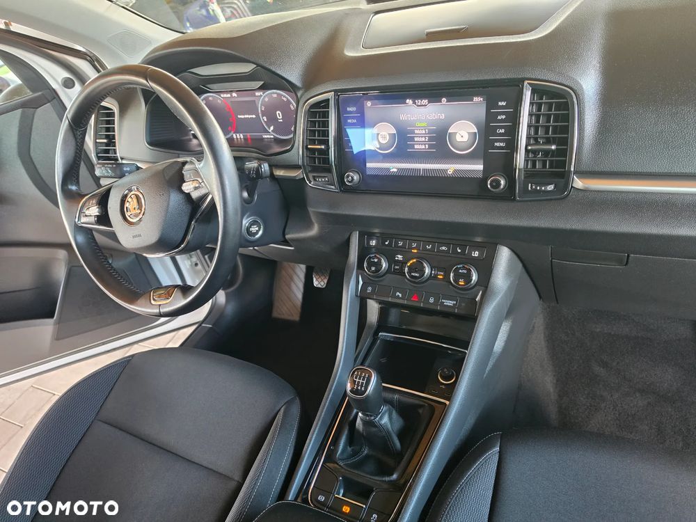 Skoda Karoq 2.0 TDI Selection - 32